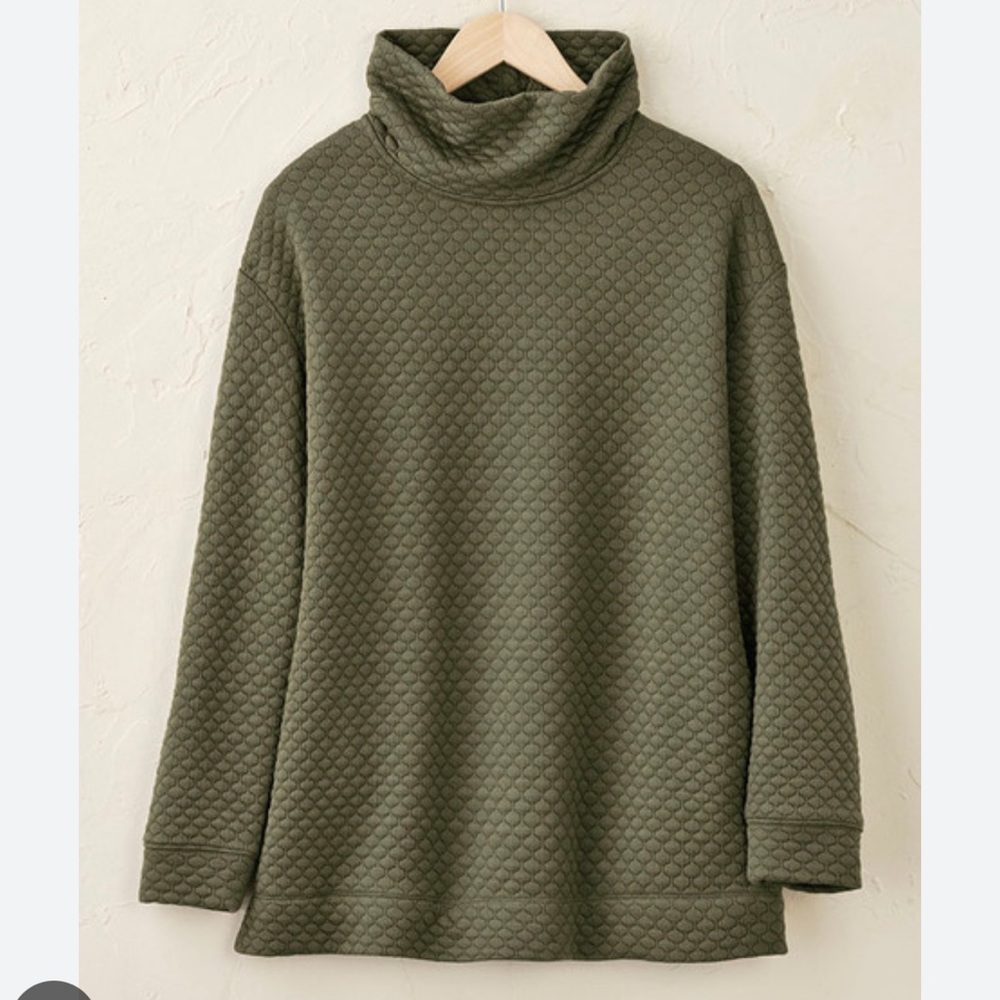 Coldwater Creek Honeycomb Quilted Turtleneck Tunic in Olive Green